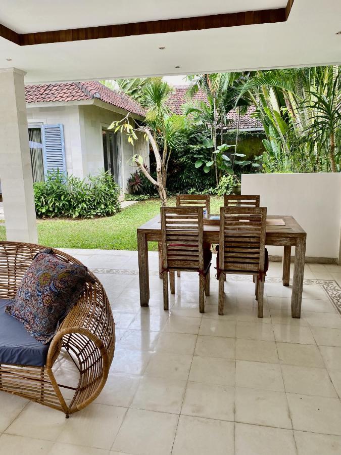 קנגו Villa Biru - 500M Batubelig Beach מראה חיצוני תמונה